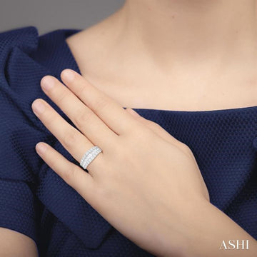 1 5/8 Ctw Baguette and Round Cut Diamond Fashion Band in 14K White Gold